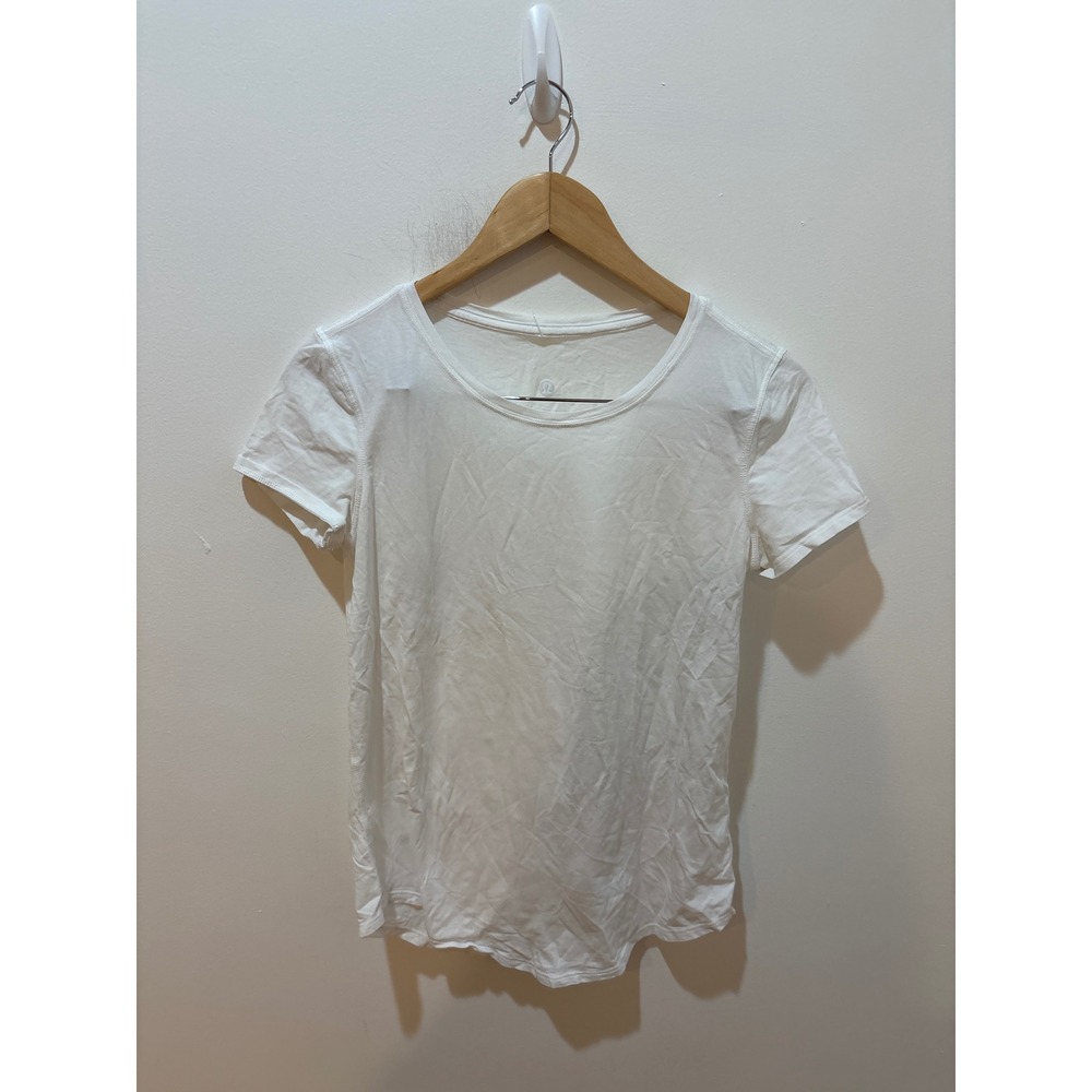Lululemon White Scoop Neck Short Sleeve Activewear Tee Curved Hem Shirt